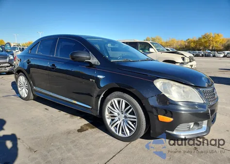 2012 Suzuki Kizashi Sport Sls z USA, uszkodzony, nr VIN JS2RF9A82C6100980